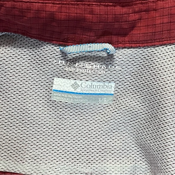 Columbia Men’s Shirt Size L Omni-Shade Red Short Sleeve Button Front - Picture 9 of 10